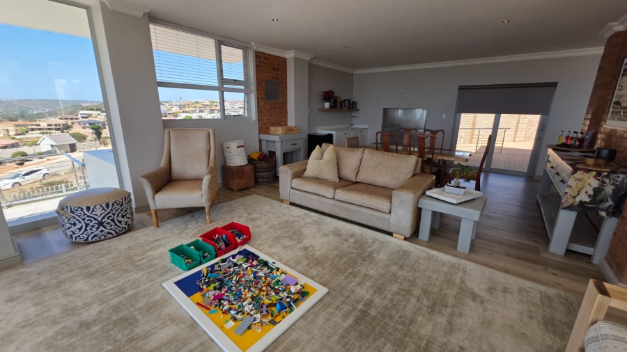 4 Bedroom Property for Sale in Hartenbos Heuwels Western Cape